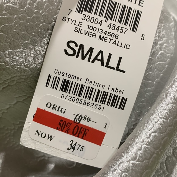 INC cold shoulder top - Picture 11 of 11